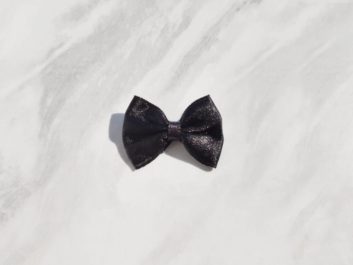 Duże eleganckie kokardki w kolorze czarnym