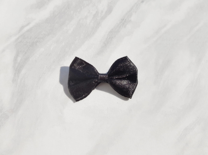 Duże eleganckie kokardki w kolorze czarnym